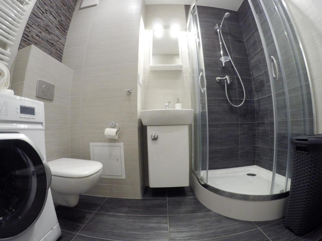 Apartament Obrzezna 3 Deluxe 华沙 外观 照片