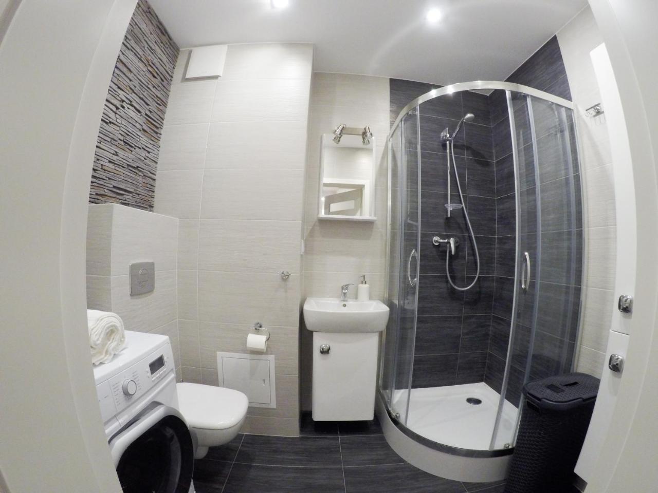 Apartament Obrzezna 3 Deluxe 华沙 外观 照片